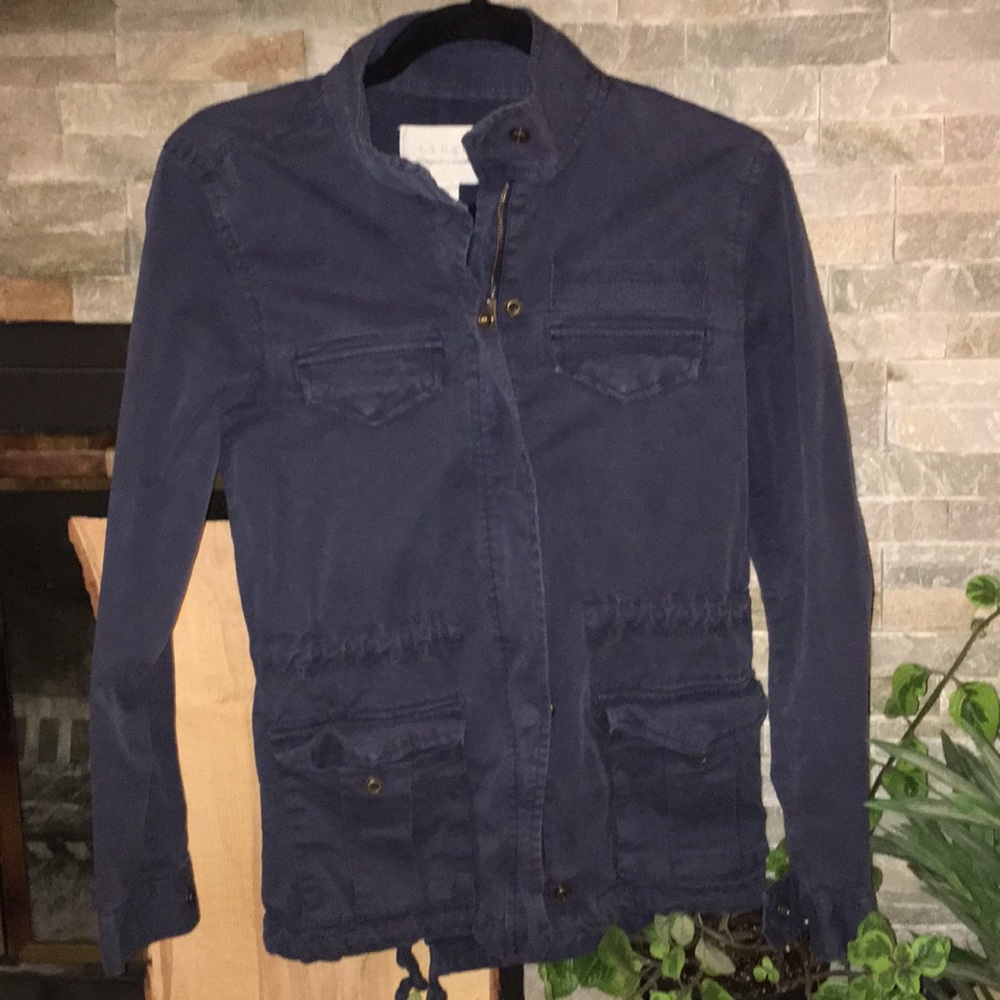 Hinge utility style jacket